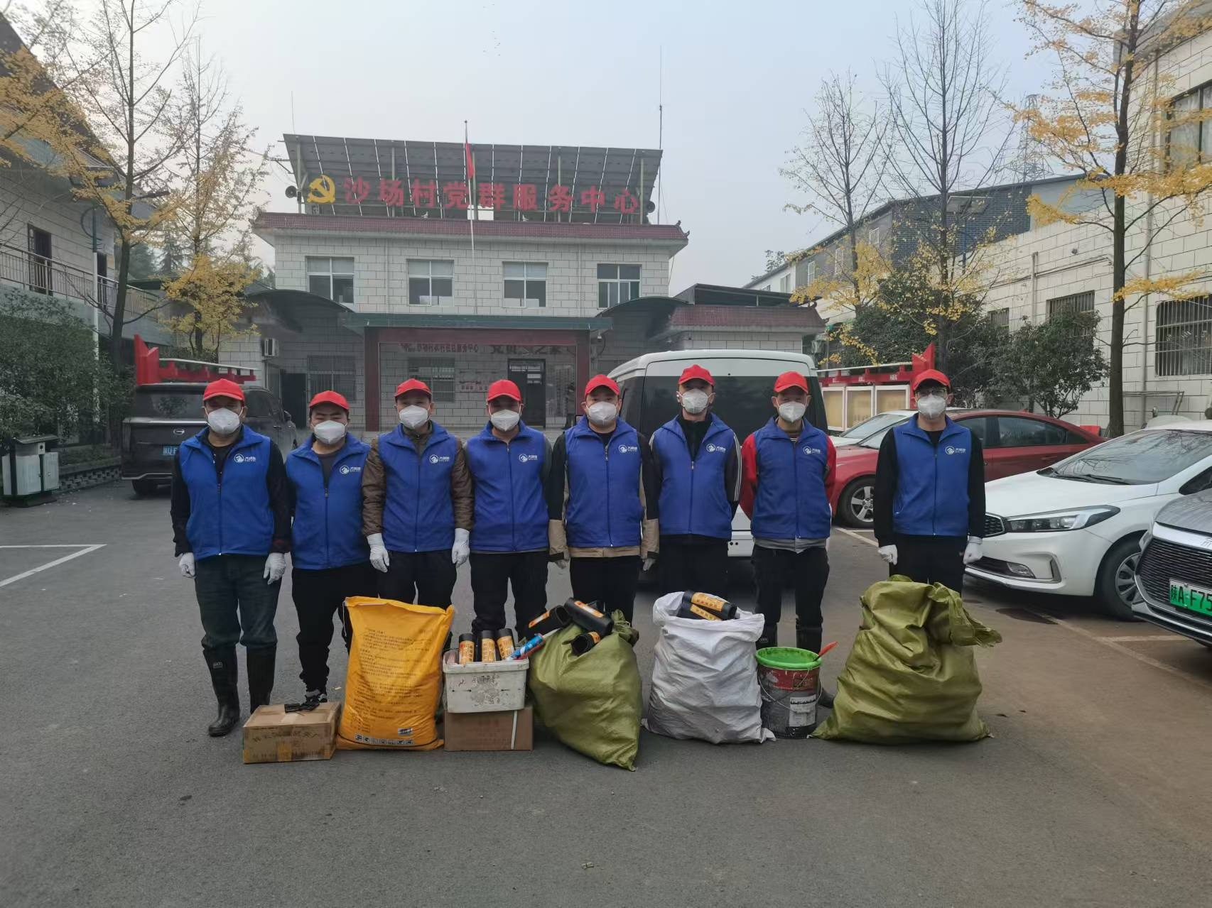 2024年长安区预防出血热 重点村组点位灭鼠工作进行中